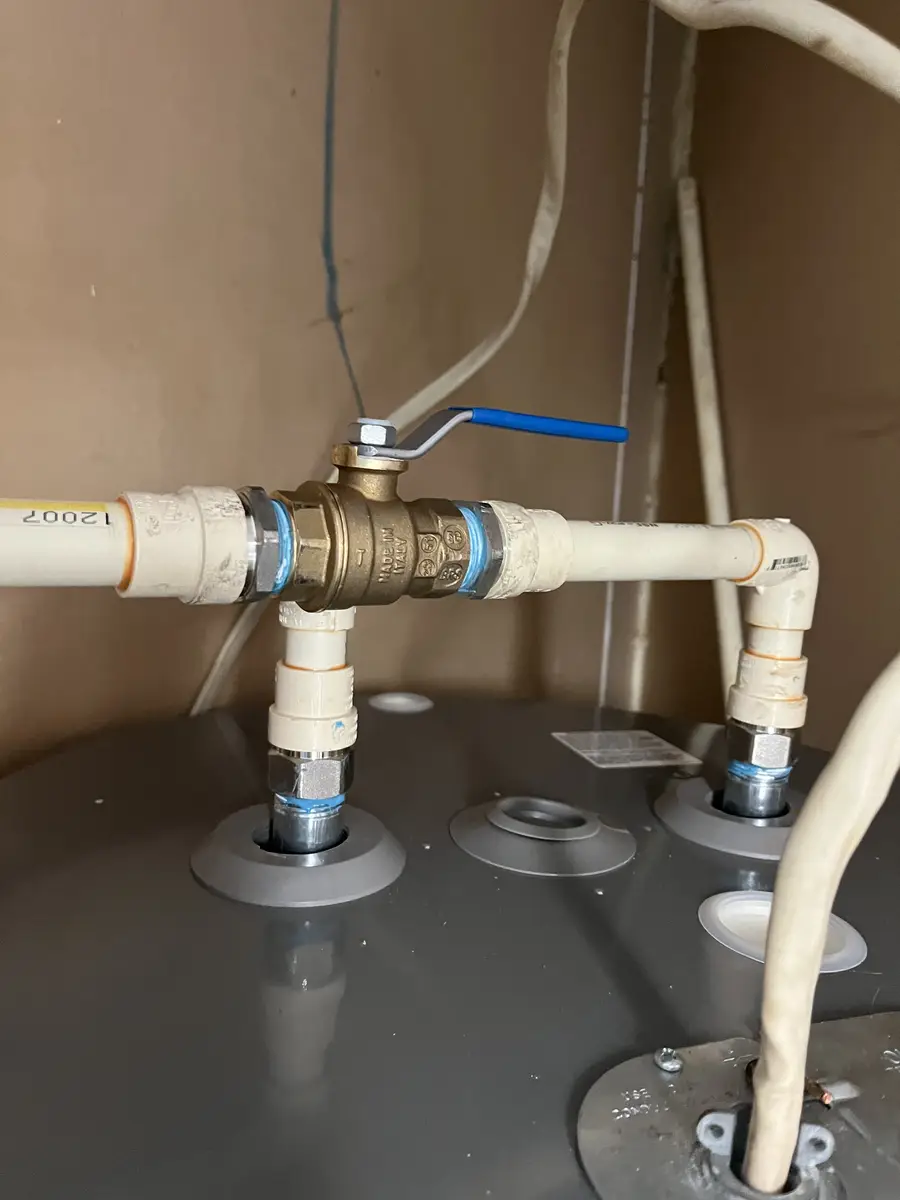water heater plumber Largo FL