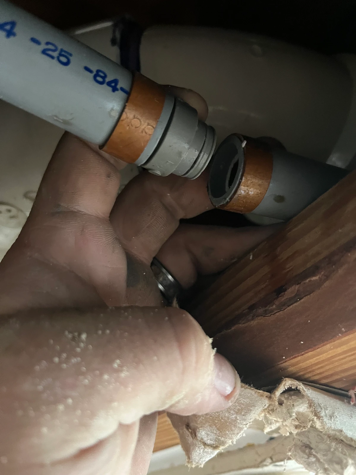 Polybutylene Pipe Leak Repair & Inspection in Largo